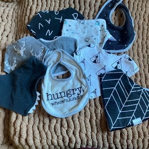 Bib bundle